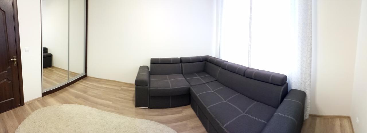 Gil Apartments, On Mynaiska 18 Užhorod Exteriér fotografie